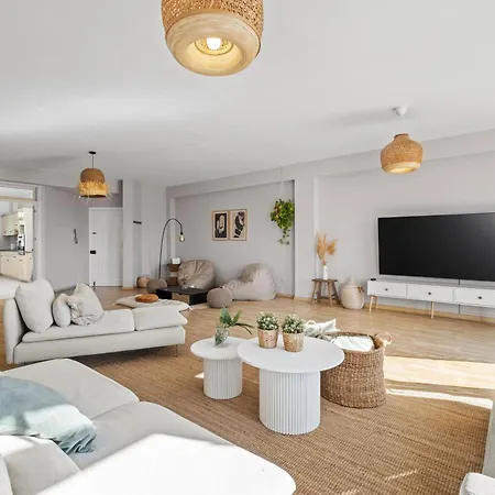 St Lazar Penthouse Apartment *