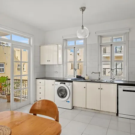 St Lazar Penthouse Lárnaka